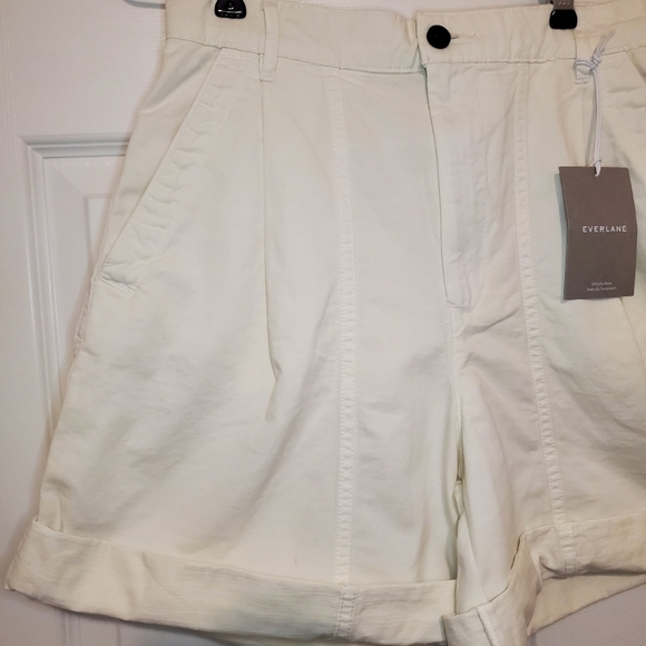 EVERLANE NWT The Tourist Short High Waist in White Canvas Organic Cotton Sz 6 - Picture 5 of 10